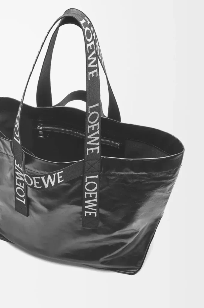 Fold shopper in paper calfskin Black Fold shopper in paper calfskin Black