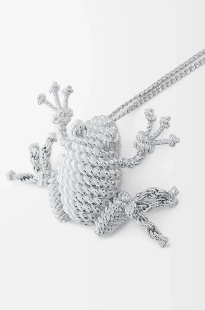 Frog necklace Silver Frog necklace Silver