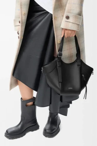 Hammock Flip bag in classic calfskin Black