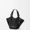 Hammock Flip bag in classic calfskin Black Hammock Flip bag in classic calfskin Black