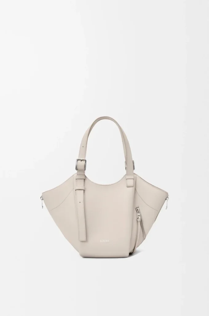 Hammock Flip bag in classic calfskin Light Ghost Hammock Flip bag in classic calfskin Light Ghost