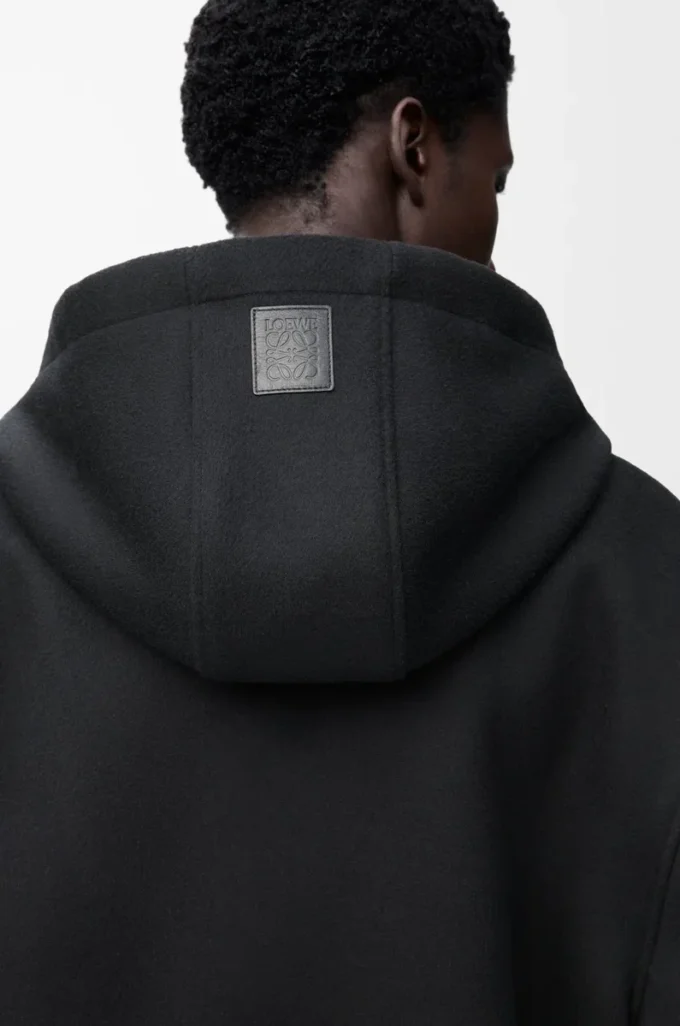 Hooded coat in wool Black Hooded coat in wool Black