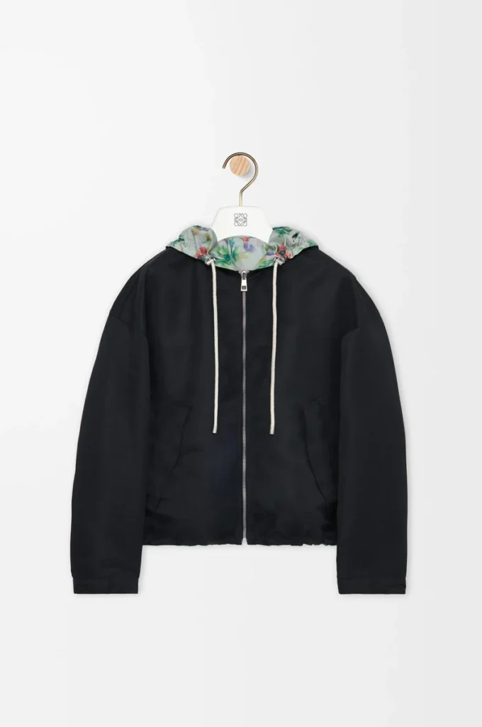Hooded jacket in polyester and silk Green/Red Hooded jacket in polyester and silk Green/Red