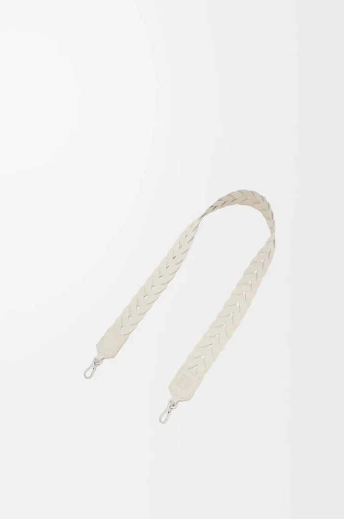 Interlace strap in classic calfskin Sea Salt Interlace strap in classic calfskin Sea Salt