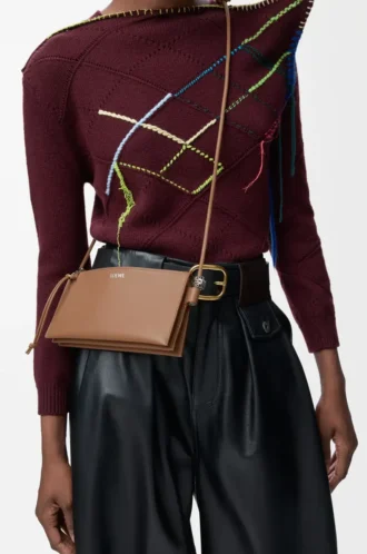 Joya pouch in nappa calfskin Mocha