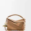 Kiwi Puzz charm Tan/White Kiwi Puzz charm Tan/White