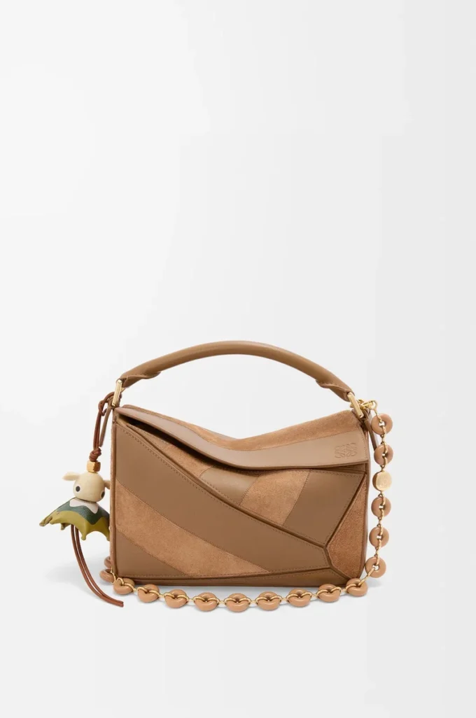 Kiwi Puzz charm Tan/White Kiwi Puzz charm Tan/White