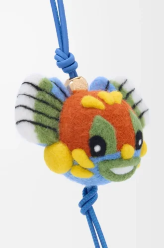 Knight Cat charm in felt Red/Blue