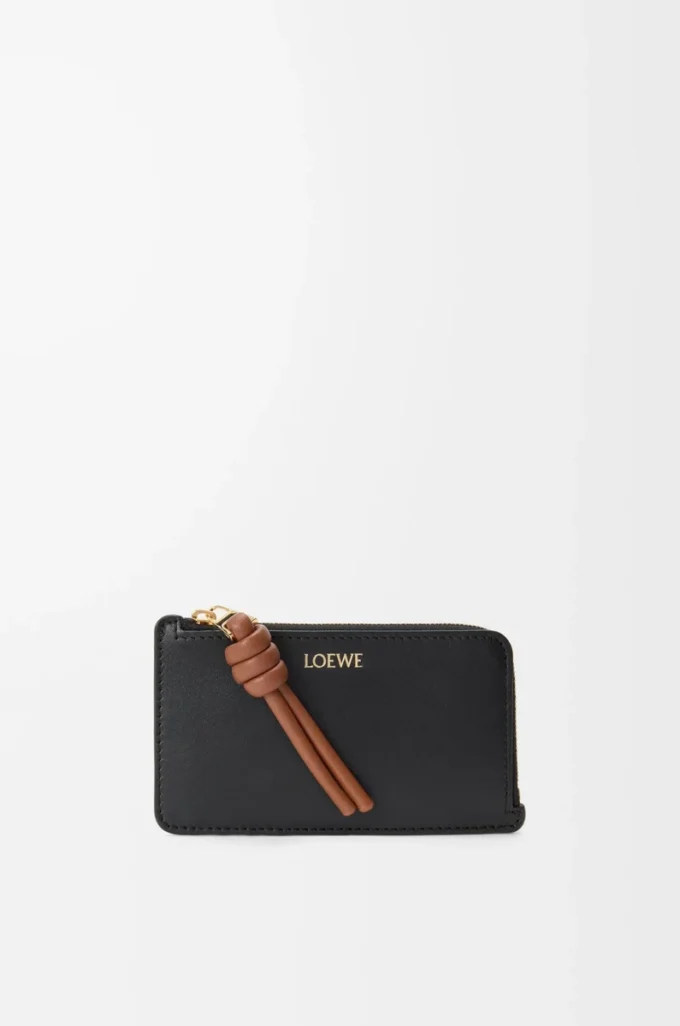 Knot coin cardholder in shiny nappa calfskin Black/Squirrel