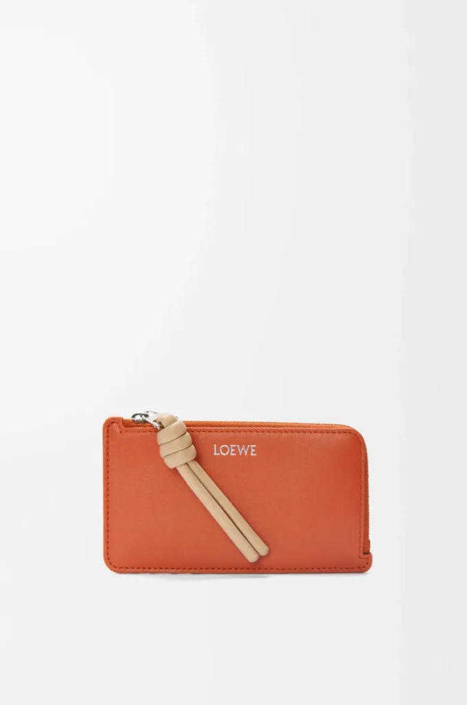 Knot coin cardholder in shiny nappa calfskin Maple/Papercraft