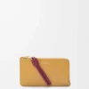 Knot coin cardholder in shiny nappa calfskin Sahara/Crimson Knot coin cardholder in shiny nappa calfskin Sahara/Crimson
