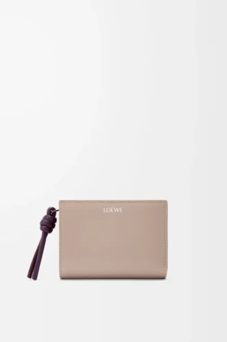 Knot compact wallet in shiny nappa calfskin Clay/Plum