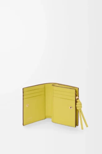 Knot compact wallet in shiny nappa calfskin Dark Burgundy/Light Citrine