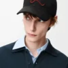 L patch cap in cotton Black L patch cap in cotton Black