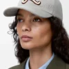 L patch cap in cotton Shell Grey L patch cap in cotton Shell Grey