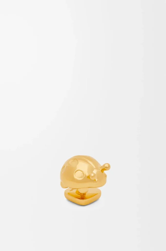 Ladybug pin in brass Gold