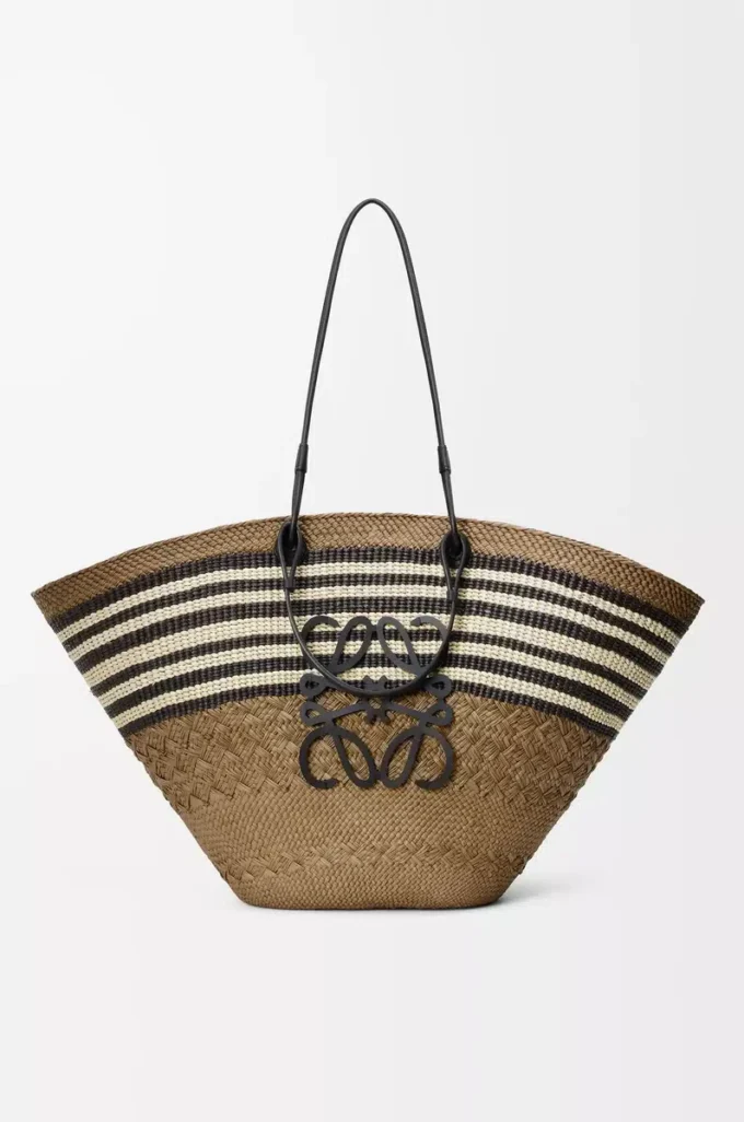 Large Anagram basket in iraca palm and calfskin Dark Khaki/Black Large Anagram basket in iraca palm and calfskin Dark Khaki/Black