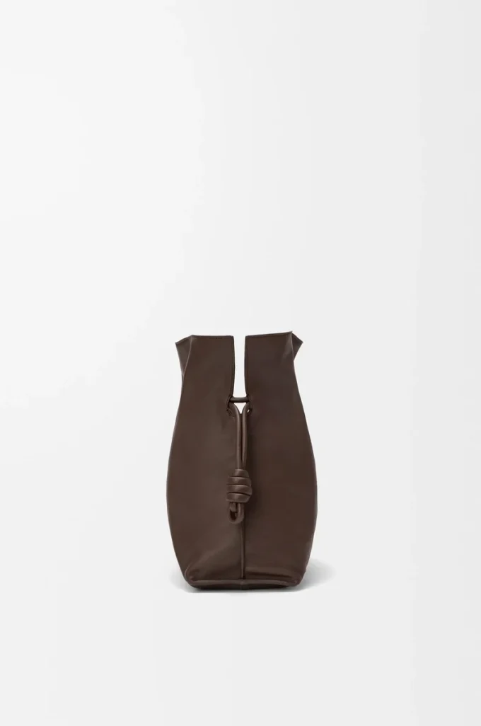 Large Flamenco clutch in nappa calfskin Chocolate Large Flamenco clutch in nappa calfskin Chocolate
