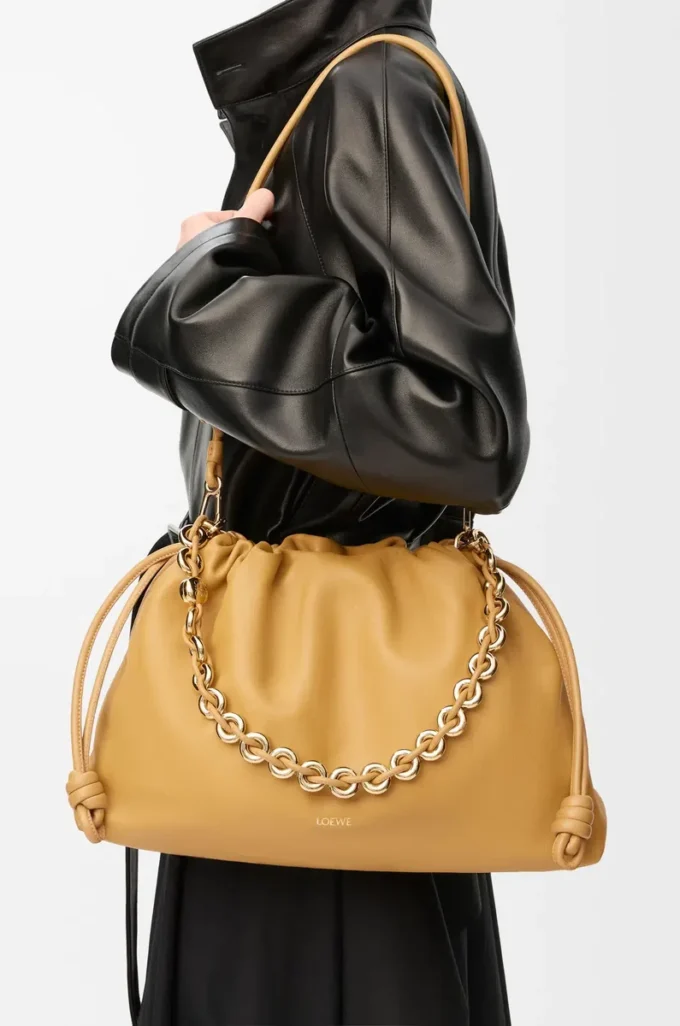 Large Flamenco purse in mellow nappa lambskin Sahara Large Flamenco purse in mellow nappa lambskin Sahara