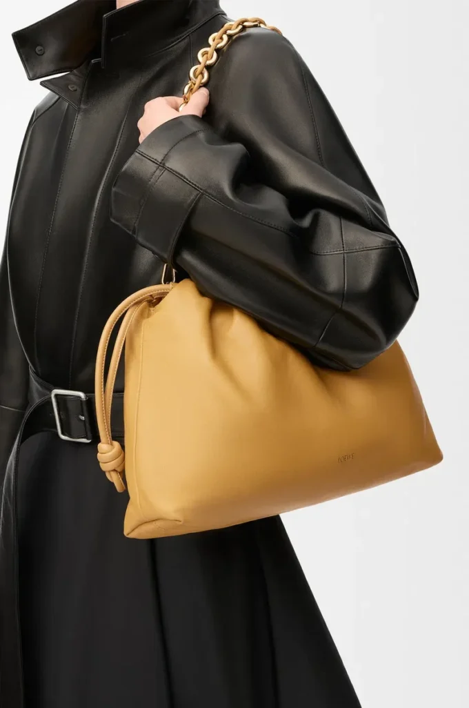 Large Flamenco purse in mellow nappa lambskin Sahara Large Flamenco purse in mellow nappa lambskin Sahara