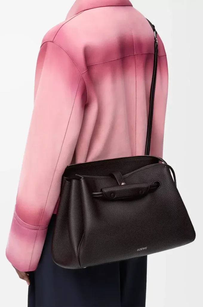 Large Madrid bag in supple grained calfskin Dark Ebony Large Madrid bag in supple grained calfskin Dark Ebony