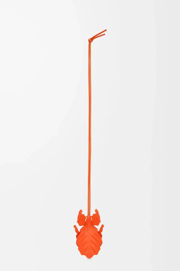 Leaf insect keyfob charm in classic calfskin Vivid Orange Leaf insect keyfob charm in classic calfskin Vivid Orange
