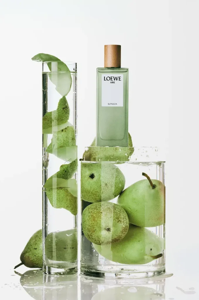 LOEWE Aire Sutileza Eau de Toilette 50ml Colourless LOEWE Aire Sutileza Eau de Toilette 50ml Colourless