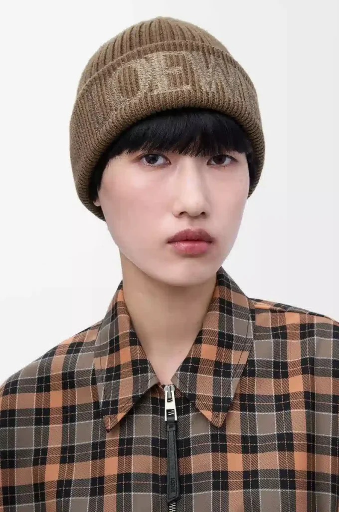 LOEWE beanie in wool Light Brown LOEWE beanie in wool Light Brown