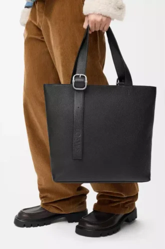 Loop zipped tote in supple grained calfskin Black