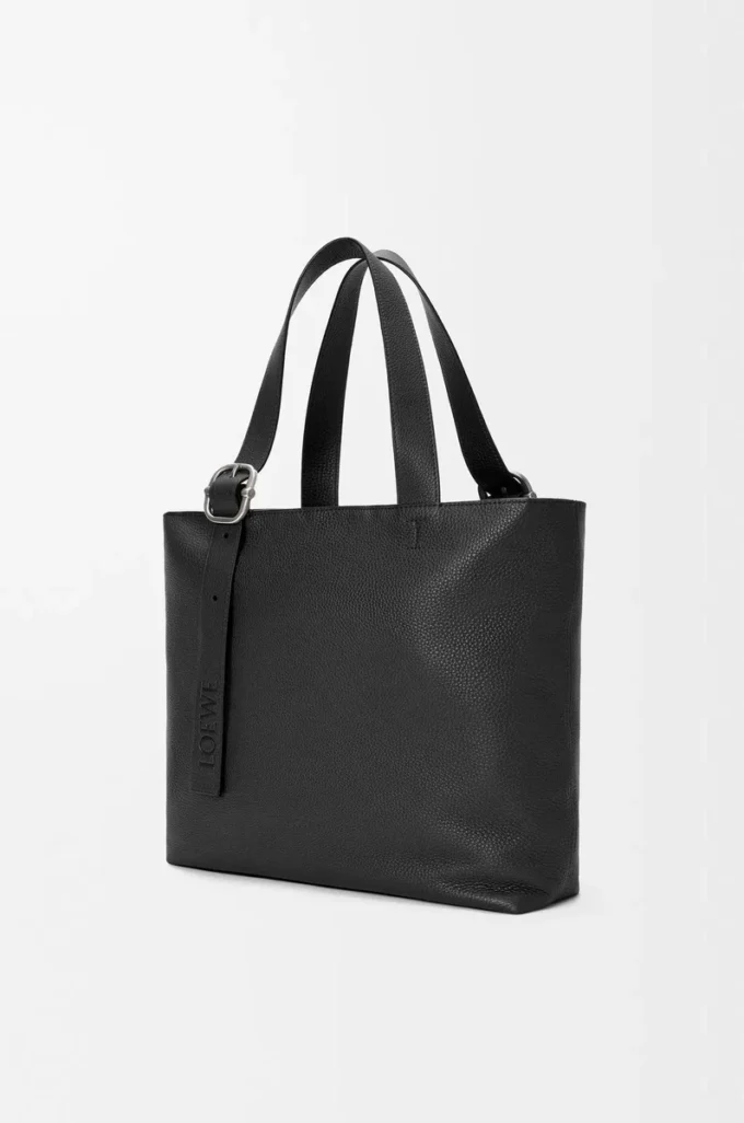 Loop zipped tote in supple grained calfskin Black
