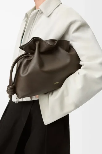 Medium Flamenco clutch in nappa calfskin Chocolate