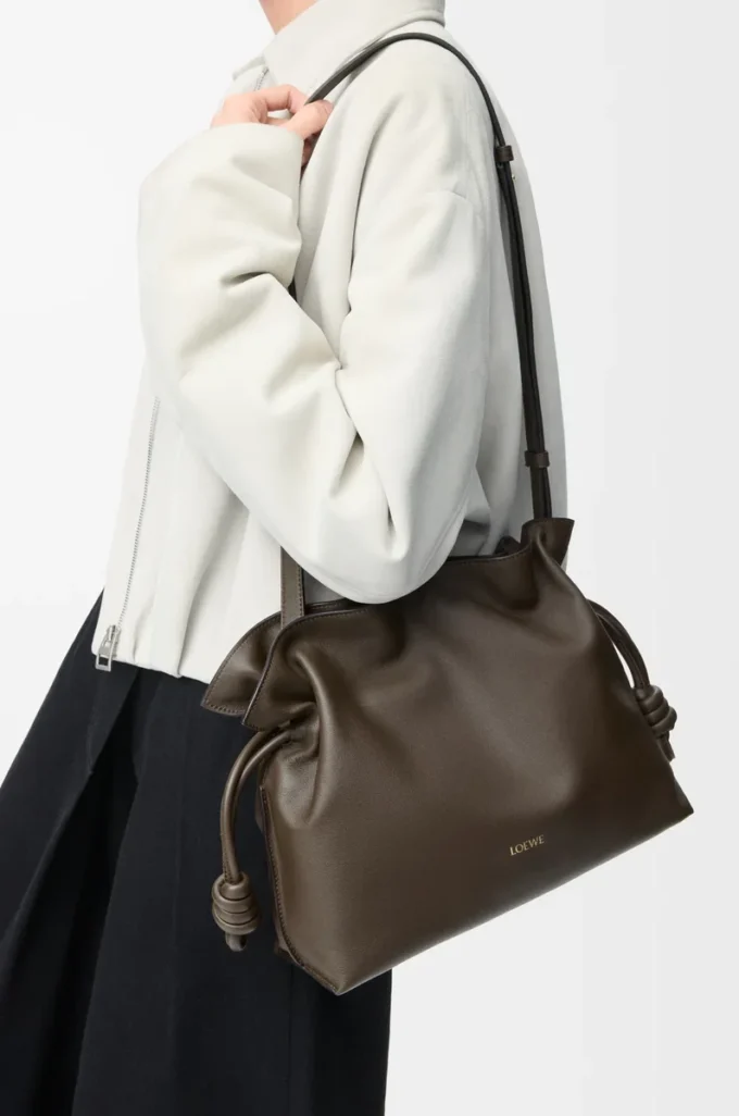 Medium Flamenco clutch in nappa calfskin Chocolate Medium Flamenco clutch in nappa calfskin Chocolate