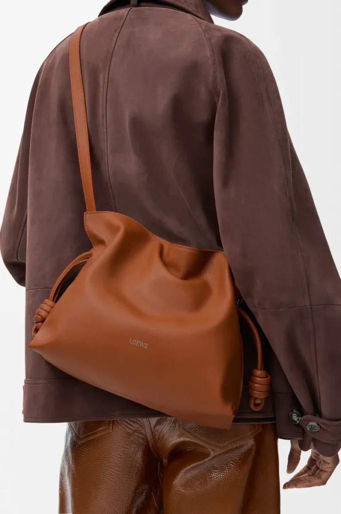 Medium Flamenco clutch in nappa calfskin Squirrel