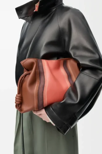 Medium Flamenco clutch Landscape in nappa calfskin Pecan/Parrot Pink