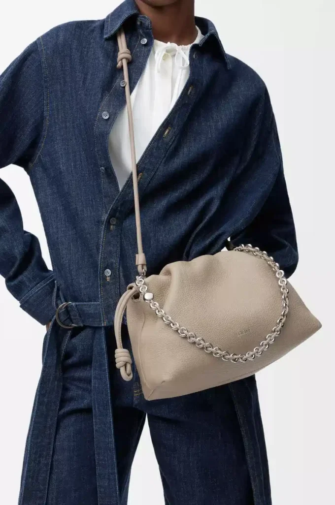 Medium Flamenco purse in fine grained calfskin Clay