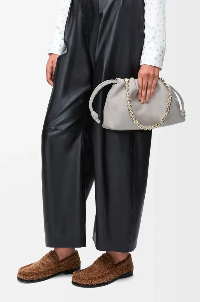 Medium Flamenco purse in mellow nappa lambskin Shell Grey Medium Flamenco purse in mellow nappa lambskin Shell Grey