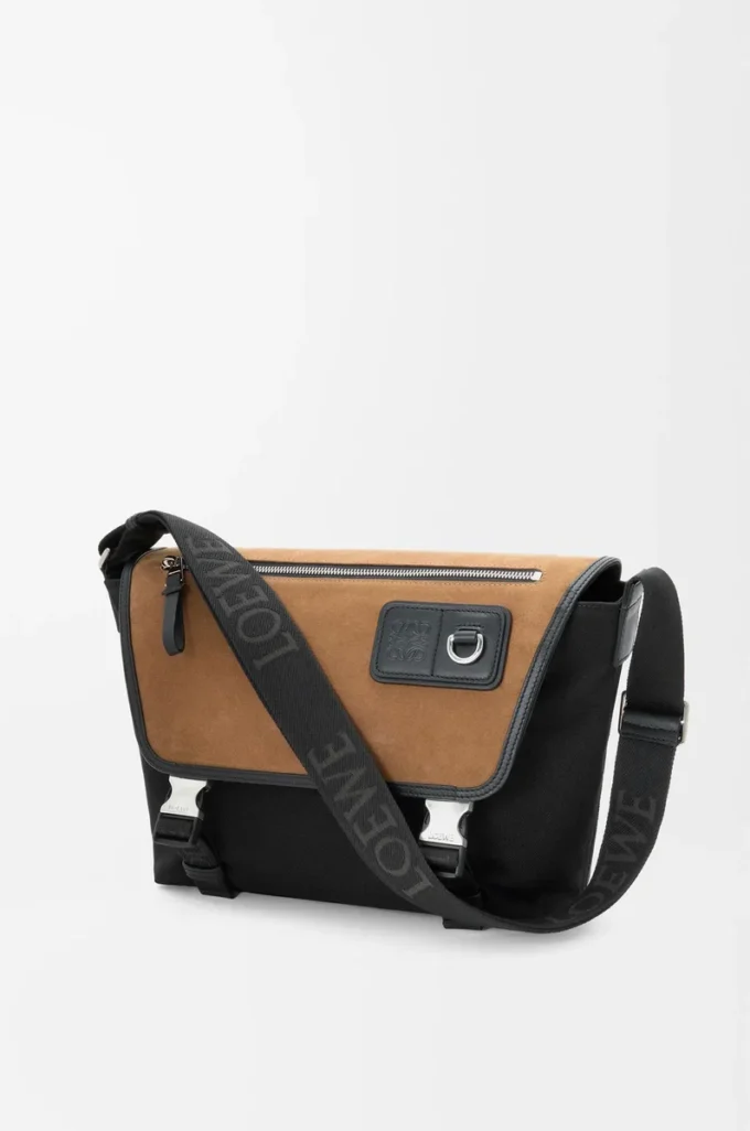 Medium Flex messenger in canvas and suede Black/Dark Gold Medium Flex messenger in canvas and suede Black/Dark Gold