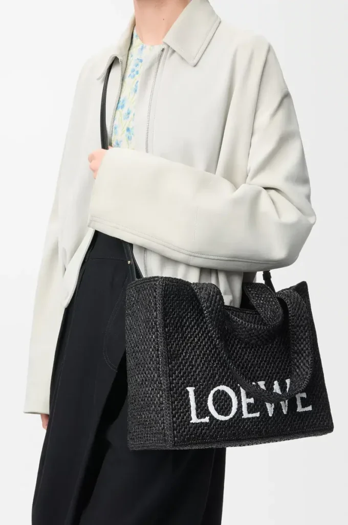 Medium LOEWE Font tote in raffia Black