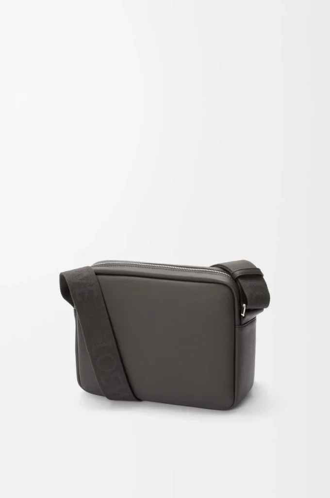 Medium Pebble messenger bag in smooth calfskin Dark Grey Medium Pebble messenger bag in smooth calfskin Dark Grey