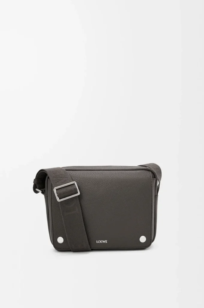 Medium Pebble messenger bag in supple grained calfskin Dark Grey Medium Pebble messenger bag in supple grained calfskin Dark Grey