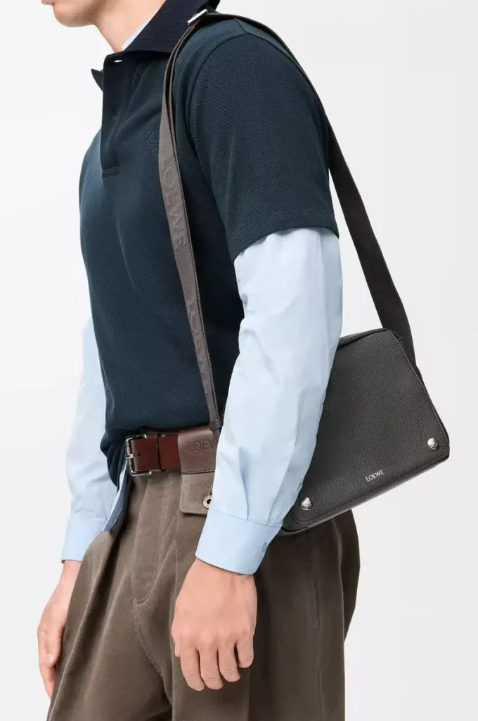 Medium Pebble messenger bag in supple grained calfskin Dark Grey Medium Pebble messenger bag in supple grained calfskin Dark Grey