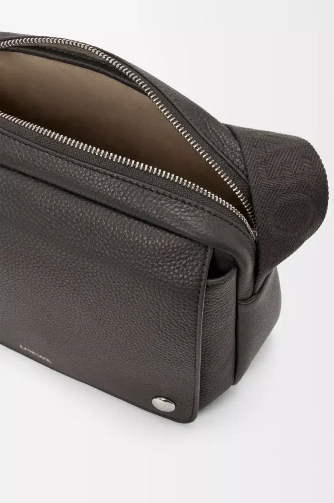 Medium Pebble messenger bag in supple grained calfskin Dark Grey Medium Pebble messenger bag in supple grained calfskin Dark Grey