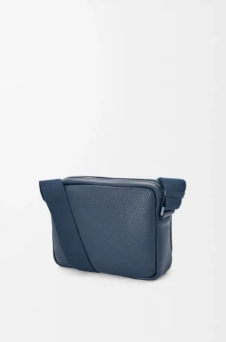 Medium Pebble messenger bag in supple grained calfskin Indigo Dye