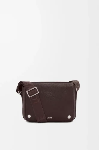 Medium Pebble messenger bag in supple grained calfskin Oxblood