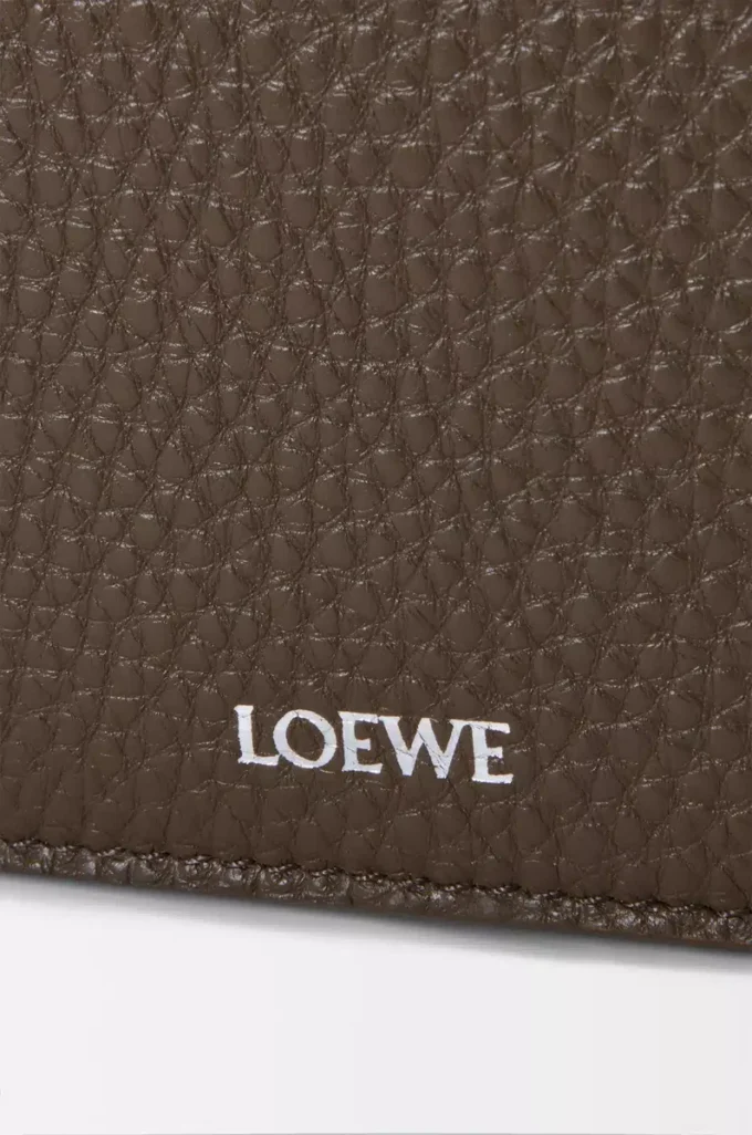 Medium Pebble messenger bag in supple grained calfskin Tundra Medium Pebble messenger bag in supple grained calfskin Tundra
