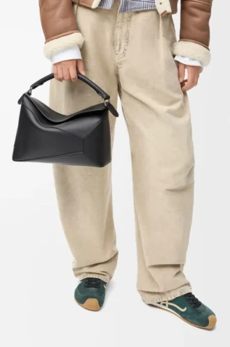 Medium Puzzle Edge bag in classic calfskin Black