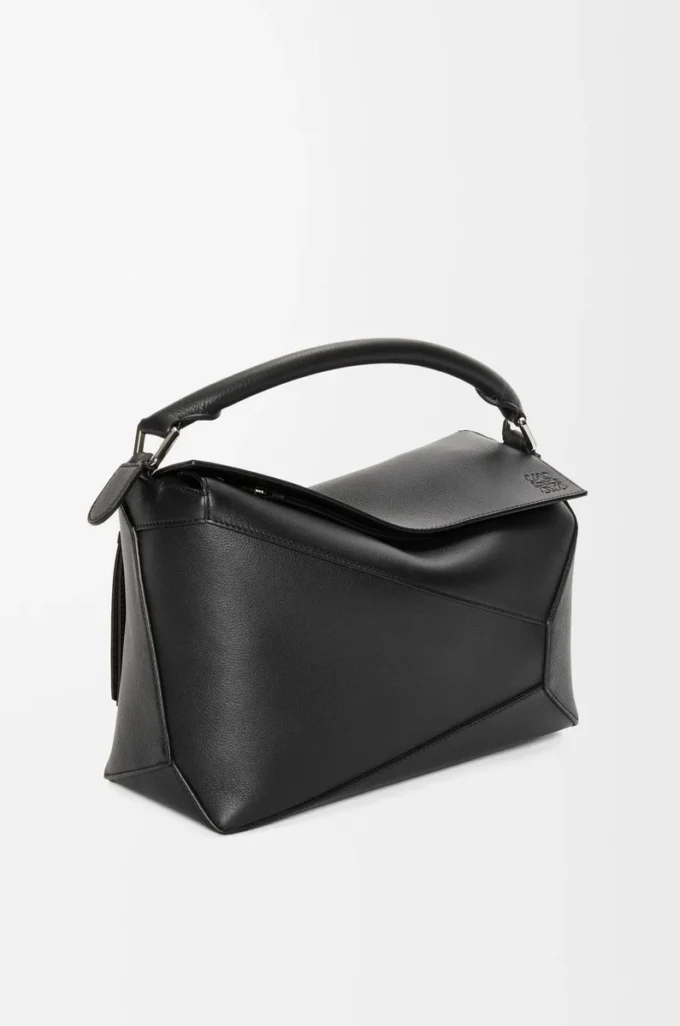 Medium Puzzle Edge bag in classic calfskin Black Medium Puzzle Edge bag in classic calfskin Black