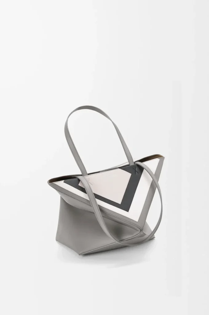 Medium Puzzle Fold tote in nappa calfskin Grey/Light Ghost Medium Puzzle Fold tote in nappa calfskin Grey/Light Ghost