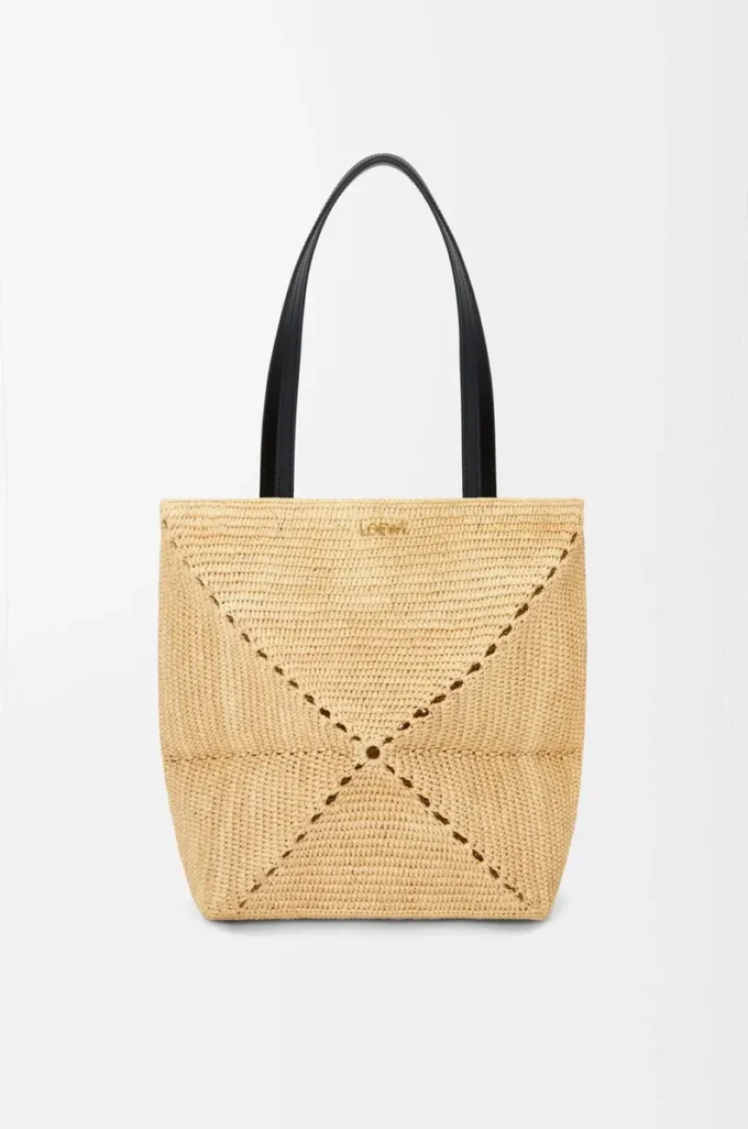 Medium Puzzle Fold tote in raffia Natural
