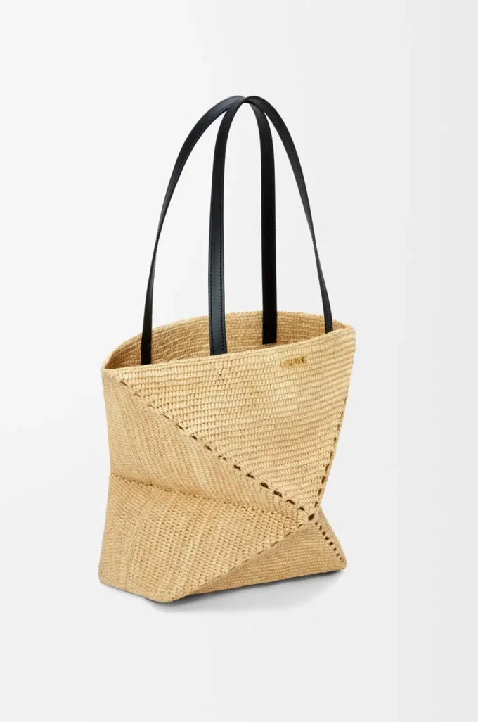 Medium Puzzle Fold tote in raffia Natural